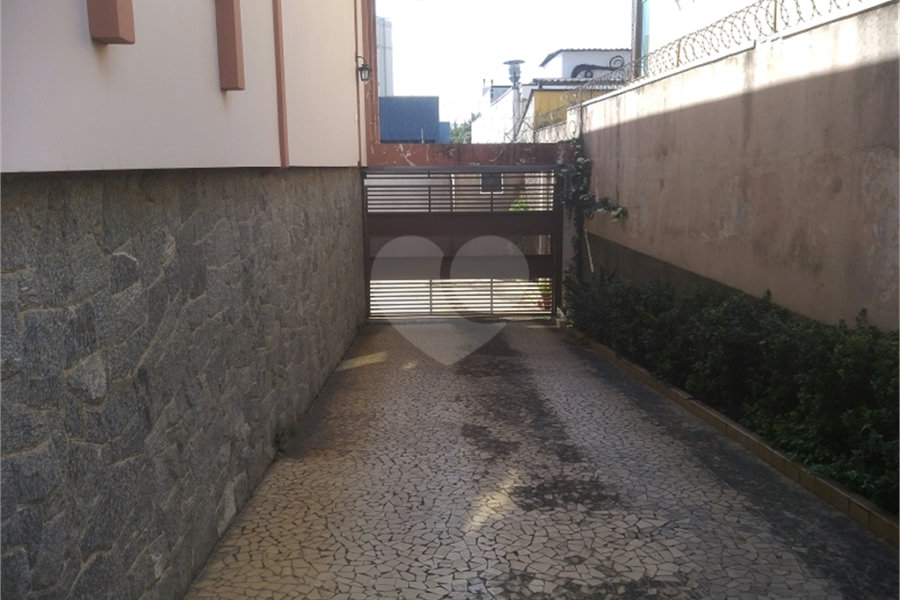 Casa à venda com 4 quartos, sendo 1 suíte, em Vila Galvão, Guarulhos, SP