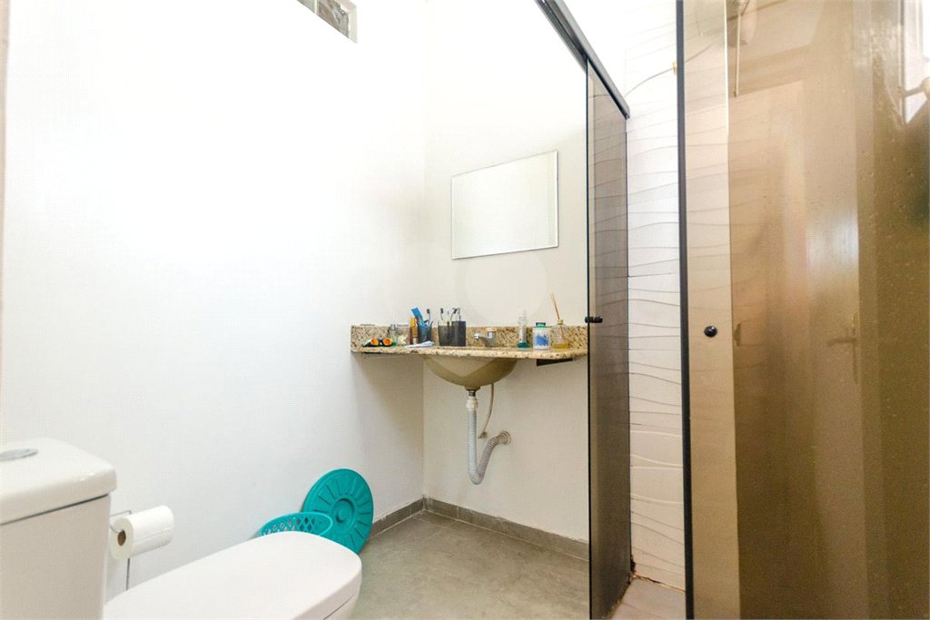 Casa à venda ou para alugar com 4 quartos, sendo 3 suítes,  em Jardim Vivan, São Paulo, SP