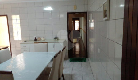 Sobrado à venda com 3 quartos, sendo 1 suíte,  em Vila América, Santo André, SP