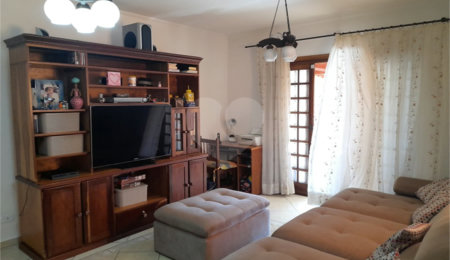Sobrado à venda com 3 quartos, sendo 1 suíte,  em Vila Maria, São Paulo, SP