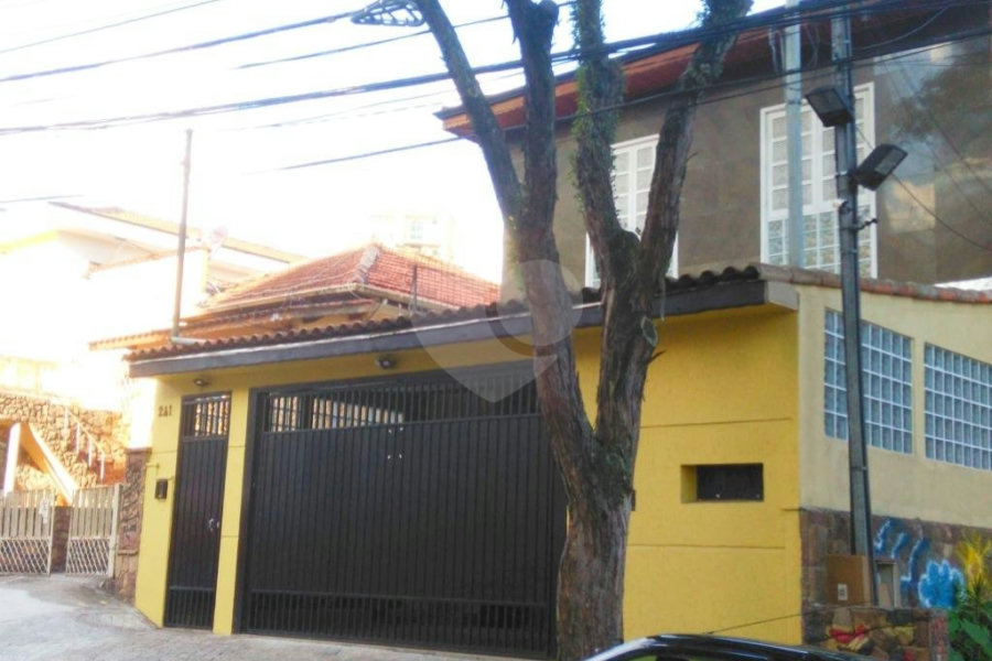 Sobrado à venda ou para alugar com 4 quartos, sendo 1 suíte, em Santana, São Paulo, SP
