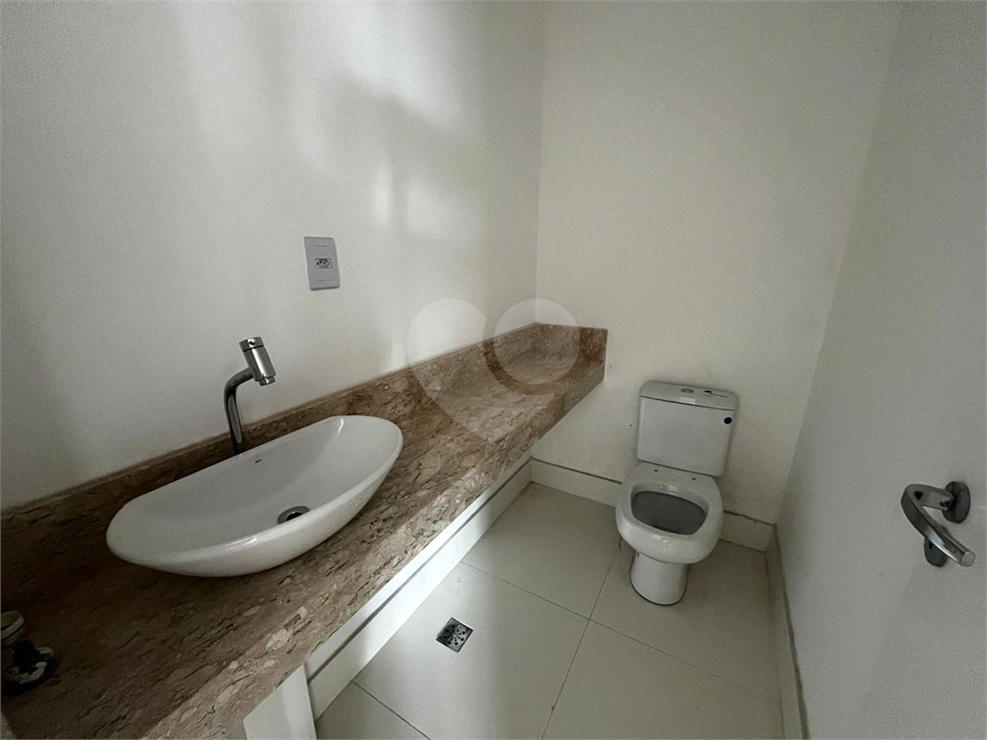 Apartamento à venda com 3 suítes no Centro, Itapetininga, SP
