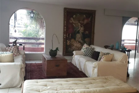 Casa à venda com 6 quartos, sendo 4 suítes, em Vila Sônia, São Paulo, SP