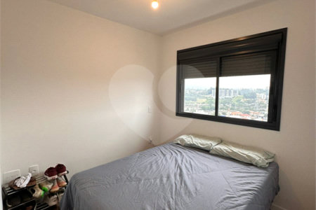 Apartamento à venda com 3 quartos, sendo 1 suíte, em Vila Anastácio, São Paulo, SP
