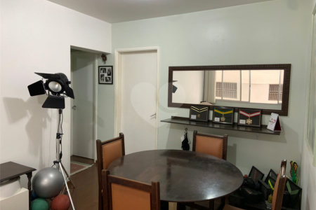 Apartamento à venda com 3 quartos em Bosque da Saúde, São Paulo, SP
