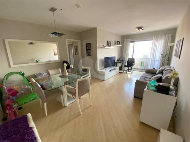 Apartamento à venda com 3 quartos, sendo 1 suíte,  em Parada Inglesa, São Paulo, SP