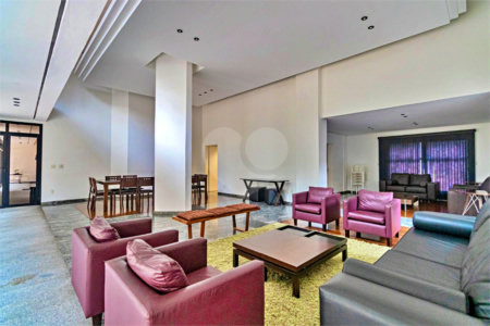 Apartamento à venda com 3 quartos, sendo 1 suíte, em Vila Olímpia, São Paulo, SP
