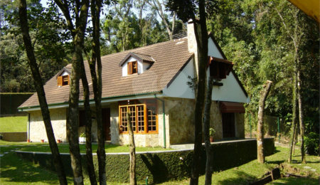 Casa à venda com 3 suítes no condomínio Jardim da Montanha I, Mairiporã - SP