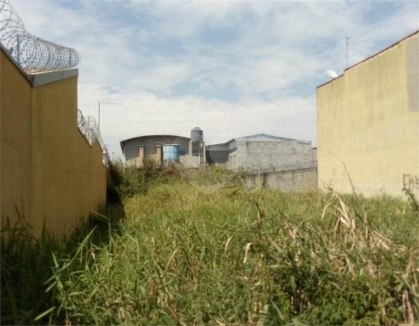 Terreno à venda em Vila Urupês, Suzano, SP