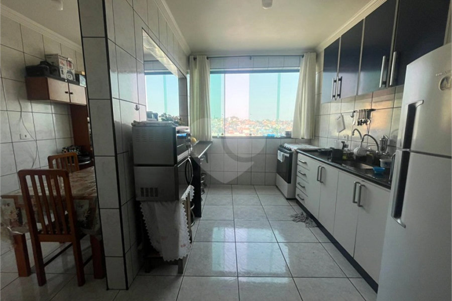 Casa à venda com 3 quartos em Campo Limpo, São Paulo, SP