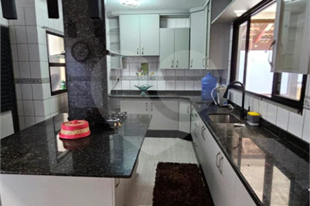 Casa à venda com 5 suítes no condomínio Alphagarden, Cuiabá - MT