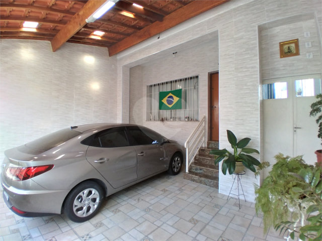 Sobrado à venda com 3 quartos, sendo 1 suíte,  em Vila Maria, São Paulo, SP
