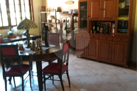 Chácara à venda com 4 quartos, sendo 2 suítes,  em Batatuba, Piracaia, SP