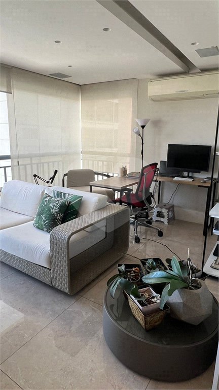 Apartamento à venda com 3 suítes em Água Branca, São Paulo, SP