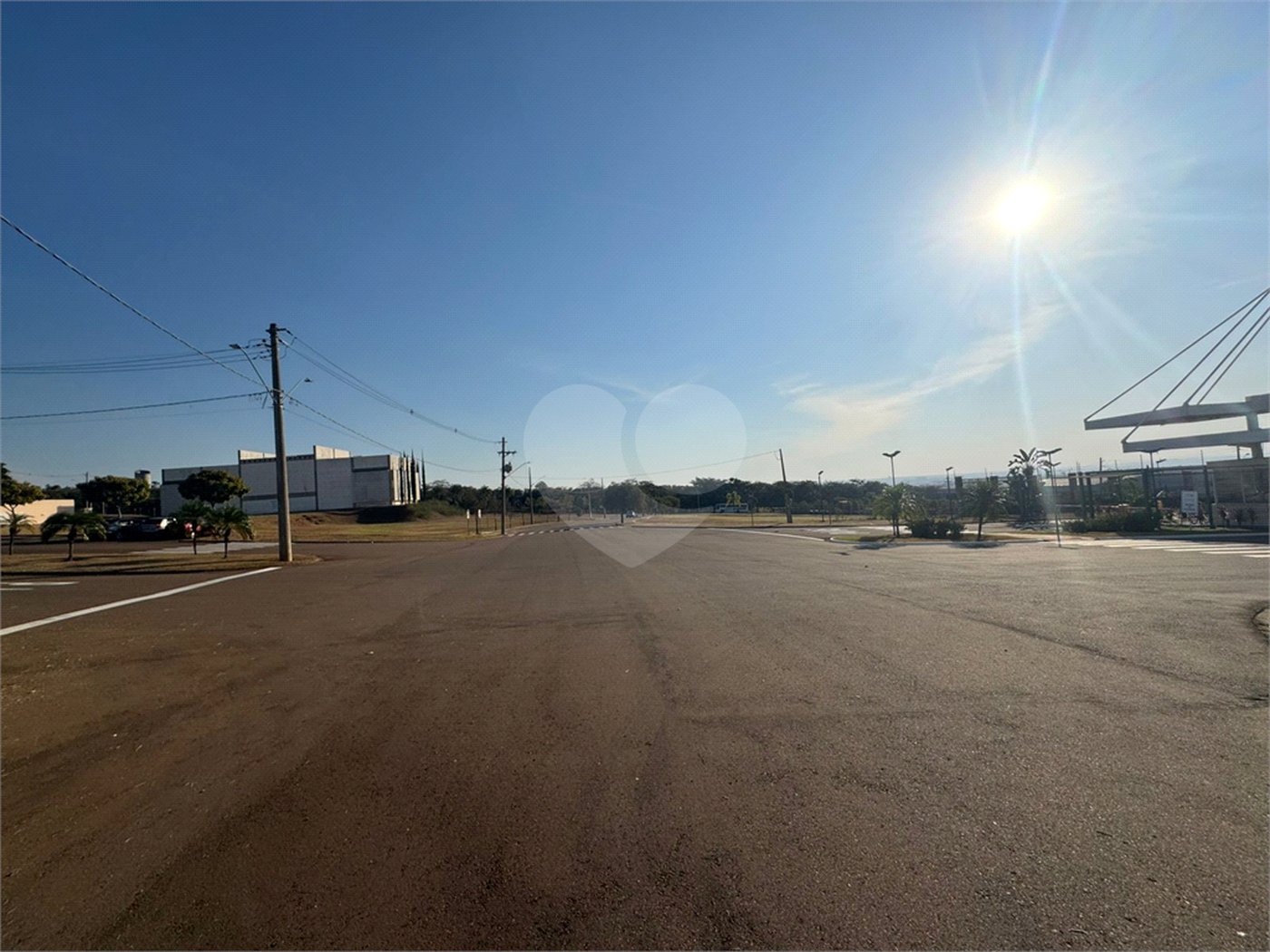 Terreno comercial de 1.685m2 á venda, em Parque Tecnológico Damha II.