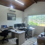 Casa térrea com vista para a Pedra Grande em Atibaia