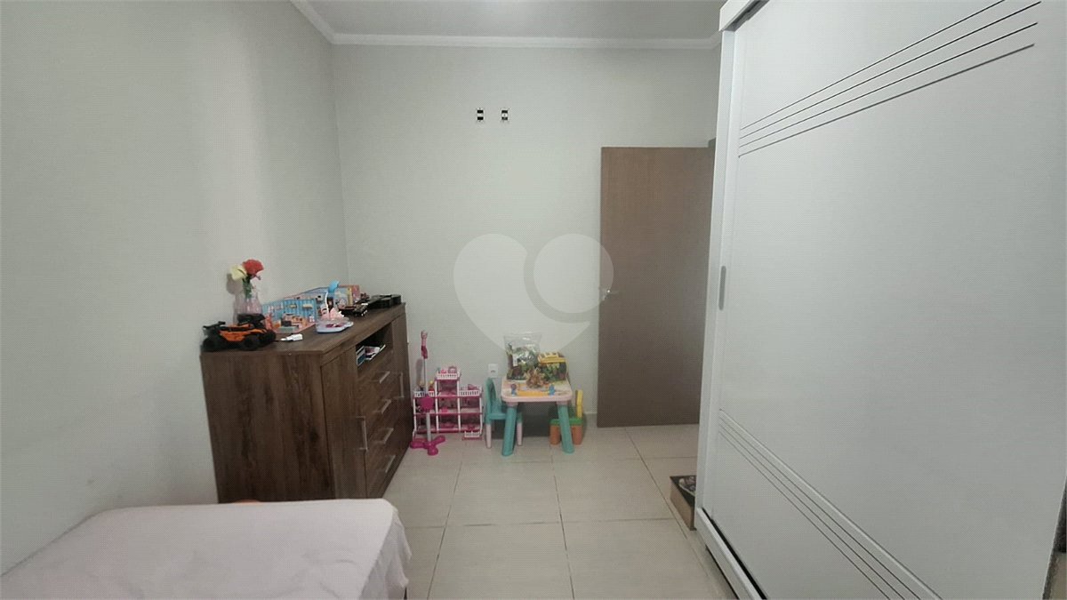 Casa à venda com 3 quartos, sendo 1 suíte, no condomínio Portobello Sorocaba, Sorocaba - SP