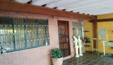 Casa Térrea à venda com 3 quartos em Interlagos, São Paulo, SP