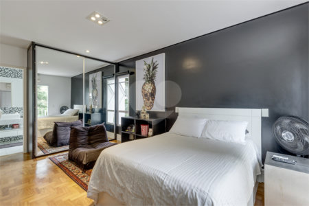 Casa de Vila à venda com 3 quartos, sendo 2 suítes, em Brooklin Velho, São Paulo, SP