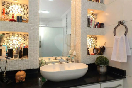 Apartamento à venda ou para alugar com 3 quartos, sendo 1 suíte, em Vila Madalena, São Paulo, SP