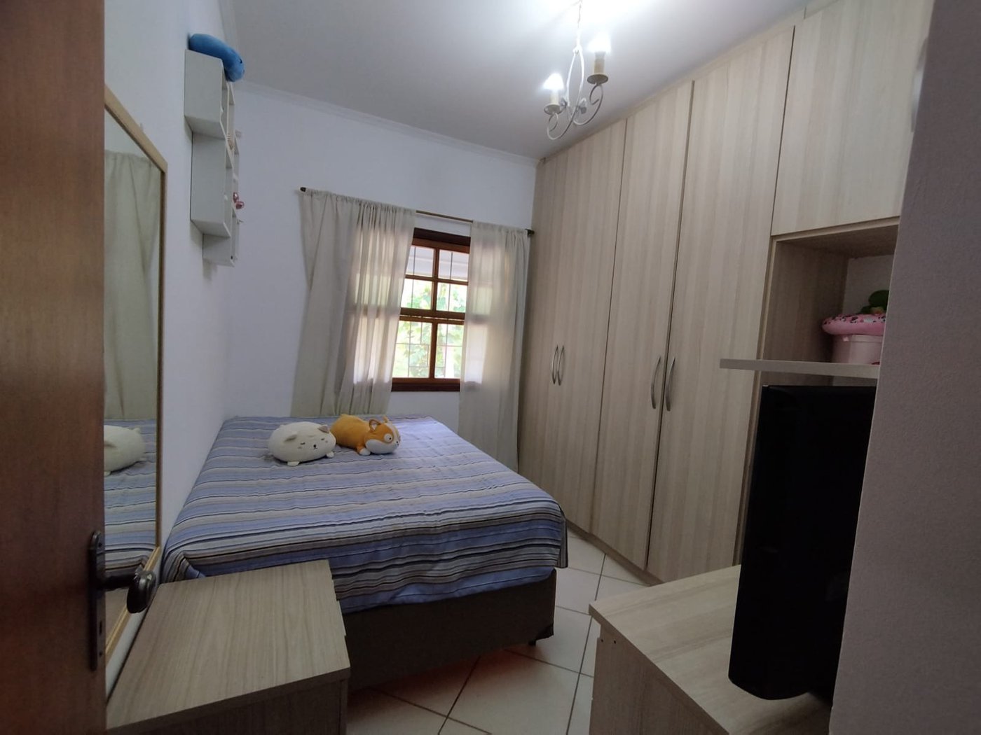 Casa à venda com 3 quartos, sendo 1 suíte, no condomínio Outeiro Das Flores, Itupeva - SP