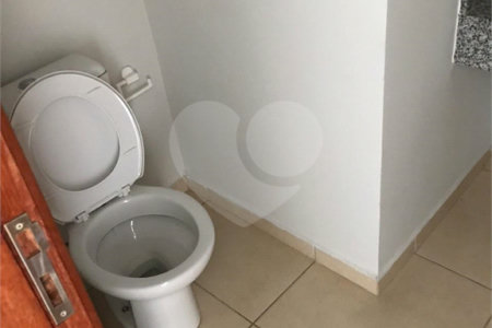 Indaiatuba - Sobrado para venda e Locação - Jardim Nely em Indaiatuba - R$ 425.000,00 - aceita parte em permuta - Bairro tranquilo com fácil acesso a rodovias, Shopping Polo Parque Mall - Assai, Polo shopping - Com duas suítes sendo uma com sacada, , lavabo. área de serviço , 2 vagas, portão ele