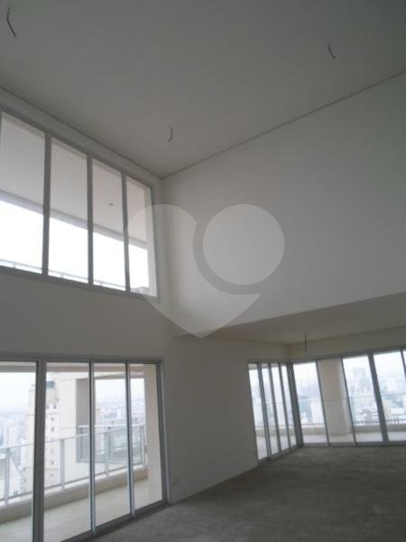 Apartamento à venda com 4 suítes em Campo Belo, São Paulo, SP