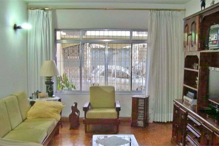 Casa à venda com 3 quartos, sendo 1 suíte,  em Jardim Aeroporto, São Paulo, SP