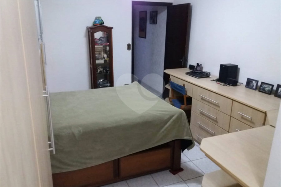 Sobrado à venda com 4 quartos, sendo 1 suíte, em Tremembé, São Paulo, SP