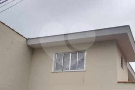 Sobrado à venda com 3 quartos, sendo 1 suíte,  em Parque Vitória, São Paulo, SP