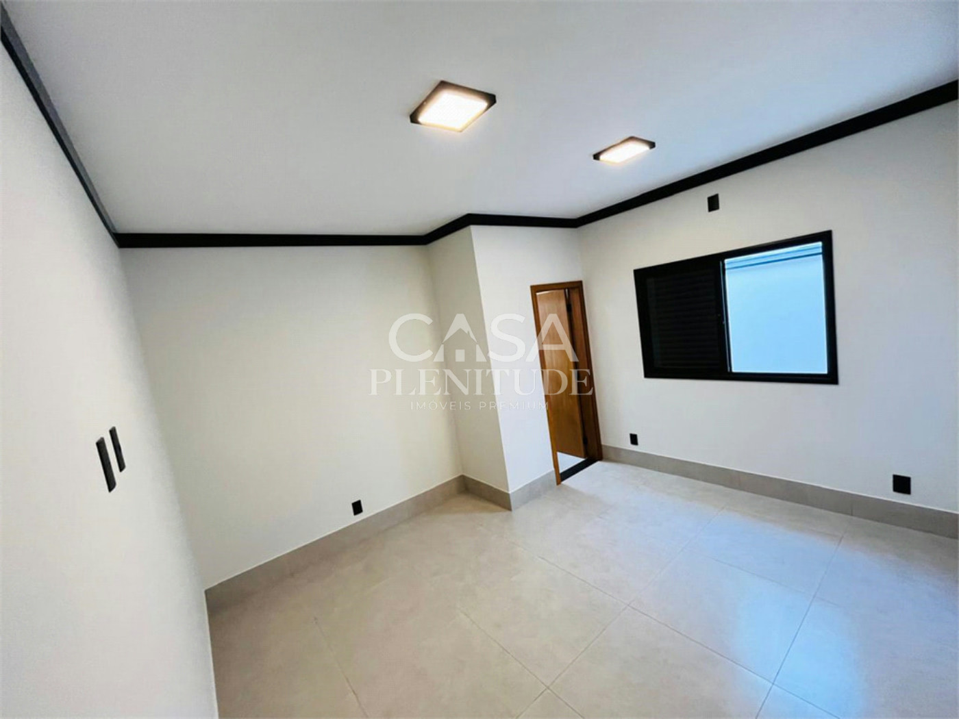 Casa em condomínio à venda com 3 quartos, sendo 1 suíte, no Centro, Araçoiaba da Serra, SP