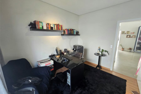 Casa à venda com 3 quartos, sendo 2 suítes, no condomínio Golden, Itapetininga - SP