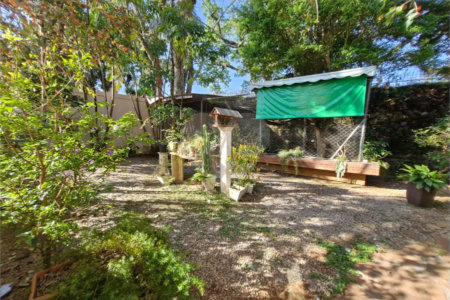 Casa à venda com 4 suítes no condomínio Villa Viana II, Cotia - SP