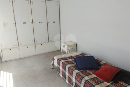 Casa de Vila à venda com 5 quartos, sendo 1 suíte,  em Alto da Boa Vista, São Paulo, SP