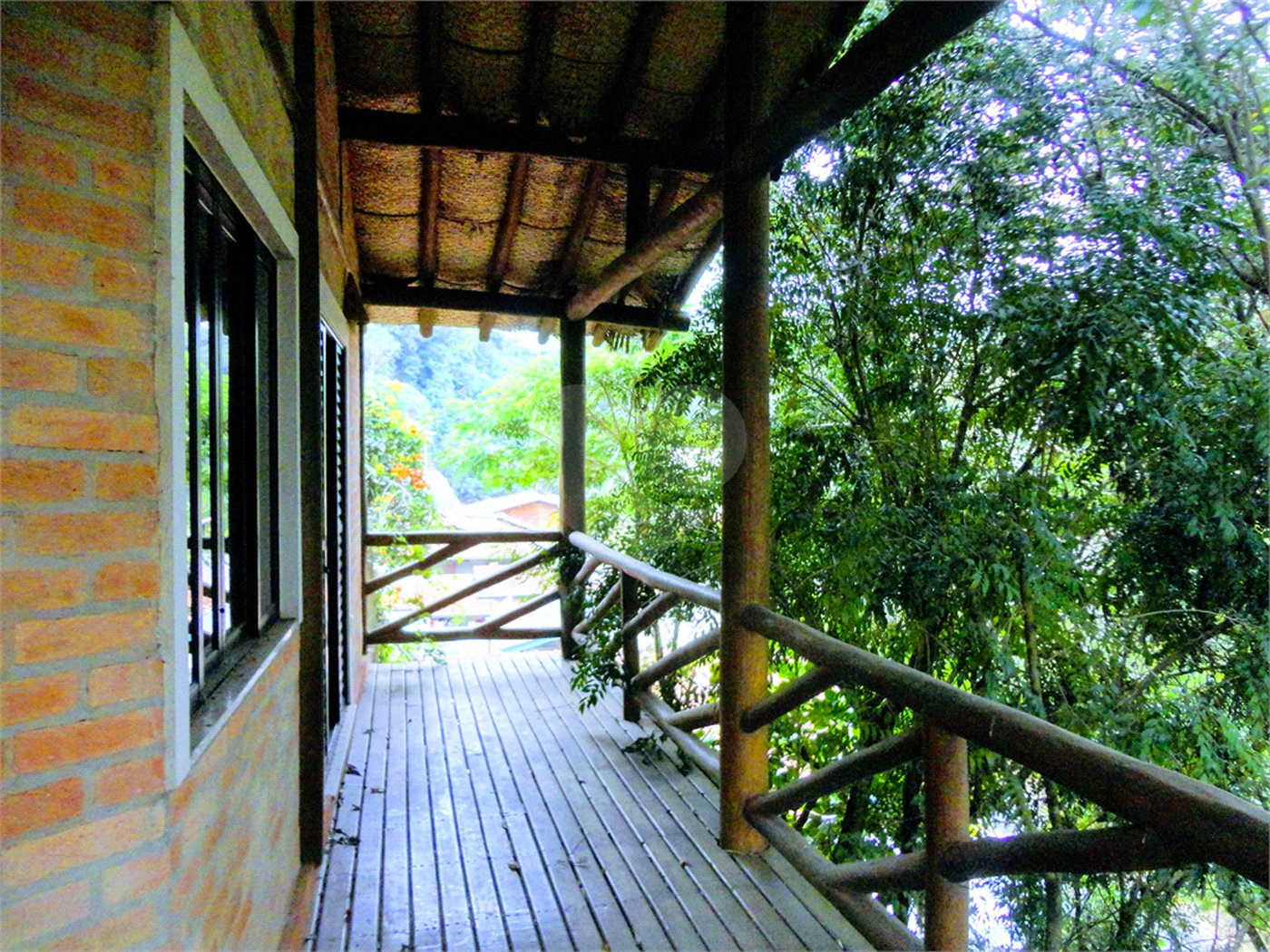 Casa à venda com 4 suítes no condomínio Estância Marambaia, Vinhedo - SP