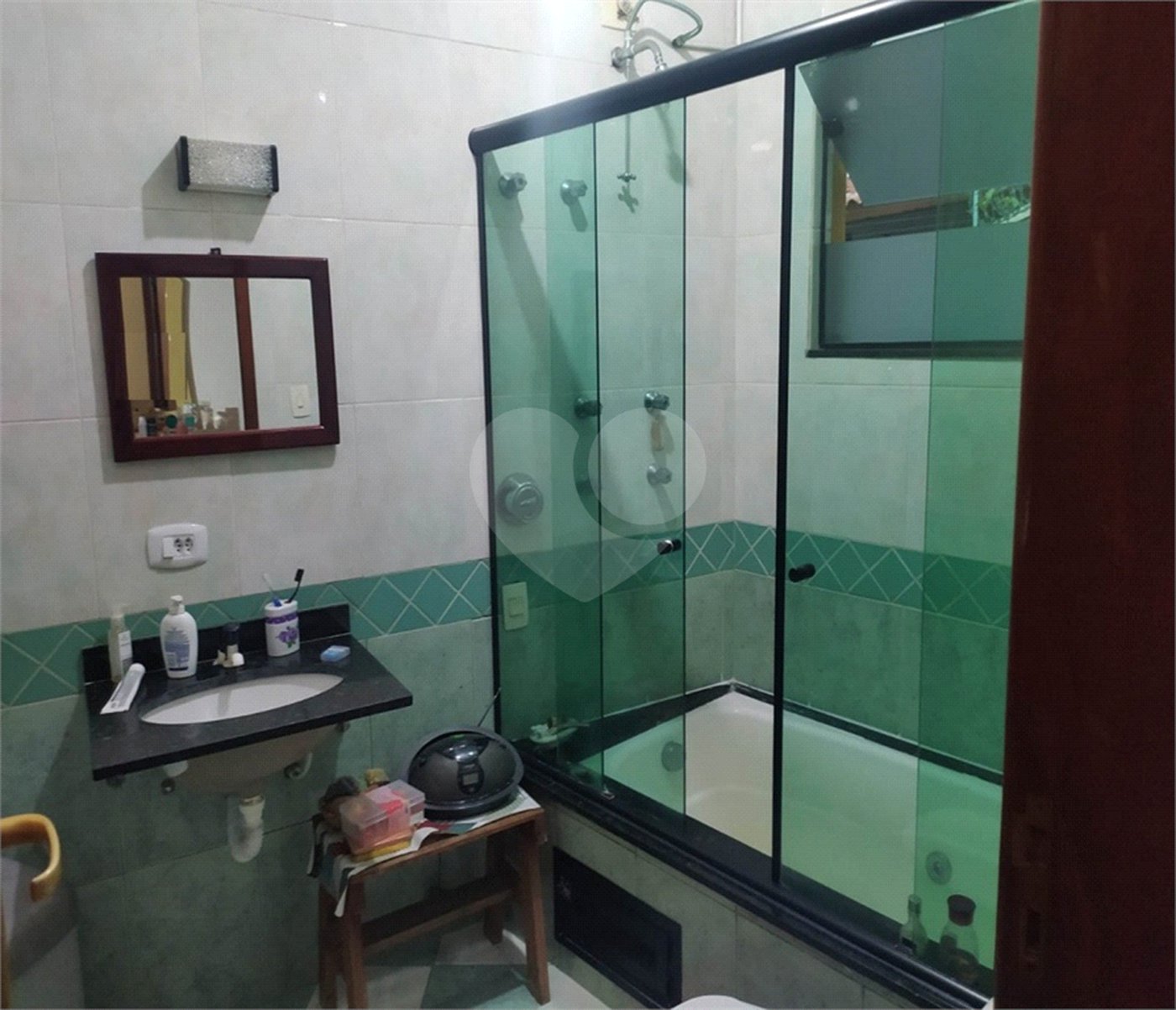Sobrado à venda com 3 quartos, sendo 1 suíte, em Santa Teresinha, São Paulo, SP