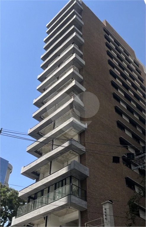 Casa à venda com 1 suíte em Cerqueira César, São Paulo, SP