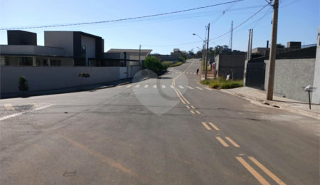 Terreno à venda com 1 quarto em Loteamento Parque Serras de Atibaia I, Atibaia, SP