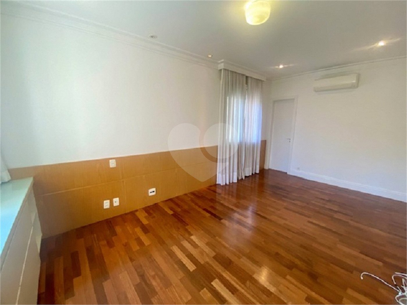 Apartamento à venda ou para alugar com 2 suítes em Itaim Bibi, São Paulo, SP