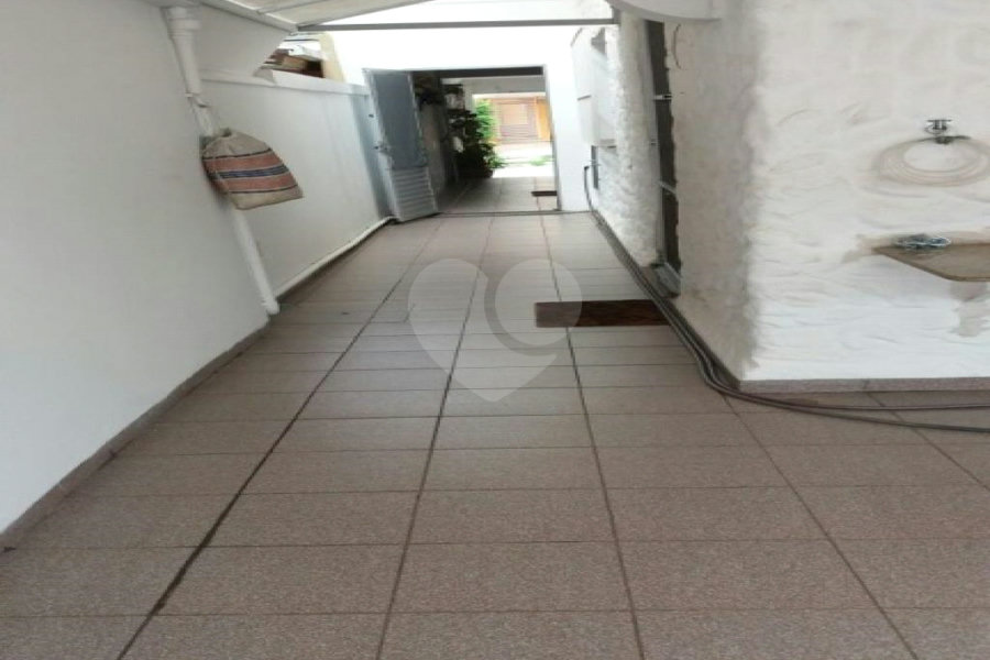 Casa à venda com 3 quartos, sendo 1 suíte,  no condomínio Alameda do Eucaliptos, São Paulo - SP