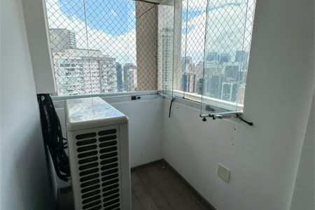 Apartamento à venda com 3 quartos, sendo 1 suíte, em Brooklin Paulista, São Paulo, SP