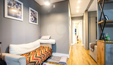Apartamento à venda com 2 quartos, sendo 1 suíte,  em Jardim das Acácias, São Paulo, SP