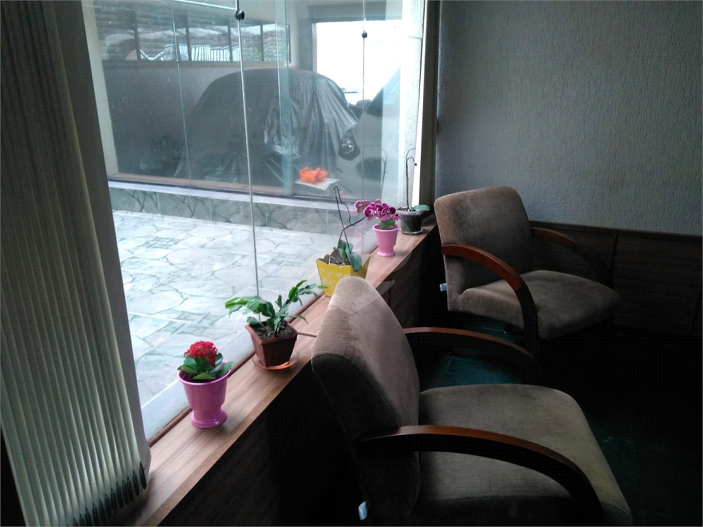Casa à venda com 3 quartos, sendo 2 suítes,  em Vila Suissa, Mogi das Cruzes, SP
