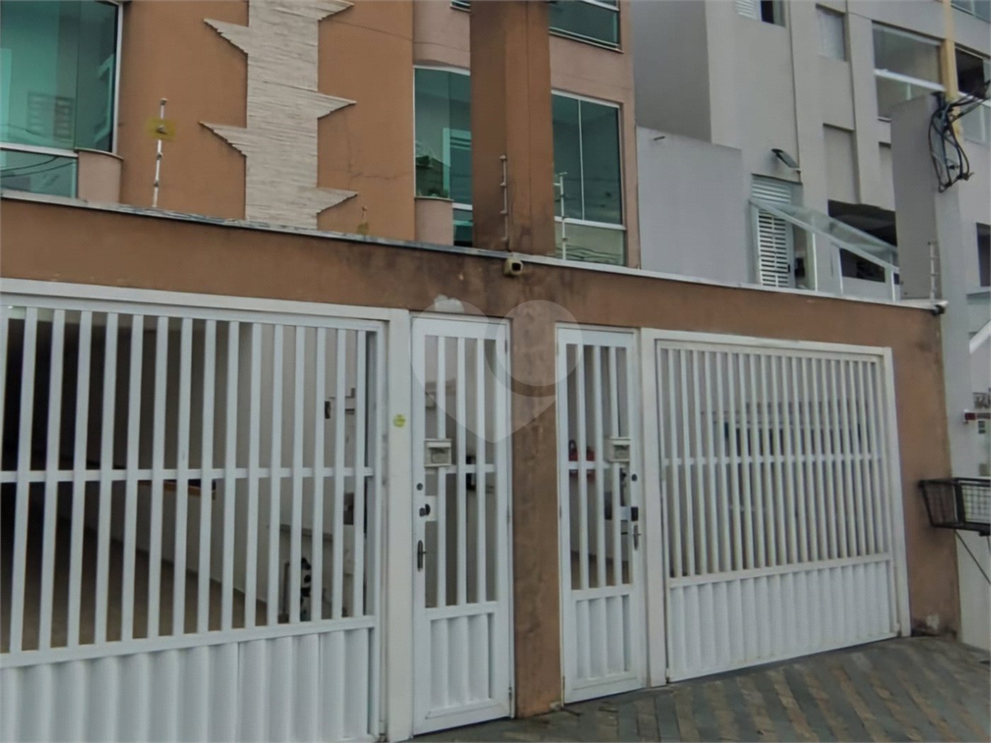 Cobertura à venda com 2 quartos, sendo 1 suíte,  em Vila Scarpelli, Santo André, SP