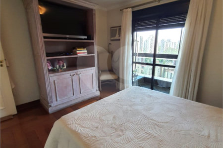Apartamento à venda com 4 suítes em Vila Andrade, São Paulo, SP