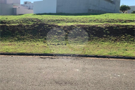 Terreno à venda em Jardim São Camilo, Araraquara, SP