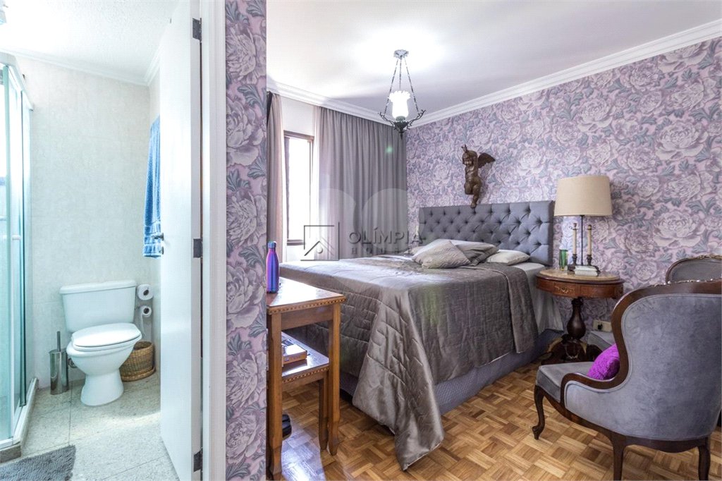 Apartamento à venda com 3 quartos, sendo 2 suítes, em Campo Belo, São Paulo, SP