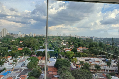 Apartamento à venda com 3 quartos, sendo 1 suíte, em Brooklin Paulista, São Paulo, SP