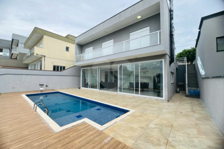 Casa à venda com 3 quartos, sendo 1 suíte, no condomínio Figueira Garden, Atibaia - SP