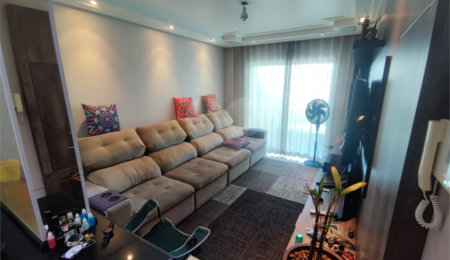 Sobrado à venda com 3 quartos, sendo 2 suítes,  em Vila Pires, Santo André, SP
